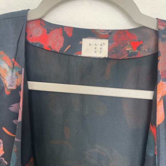 A New Day Vibrant Floral Kimono Jacket - Picture 3 of 7